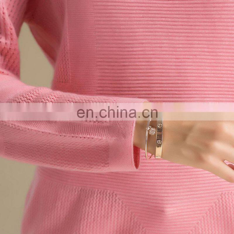 High Quality 100% Cashmere Women's Sweater Comfortable Knitted Casual Style with Crew Neck Solid Pattern for Winter