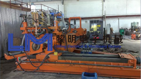 Operation Method Of Induction Pipe Bending Machine