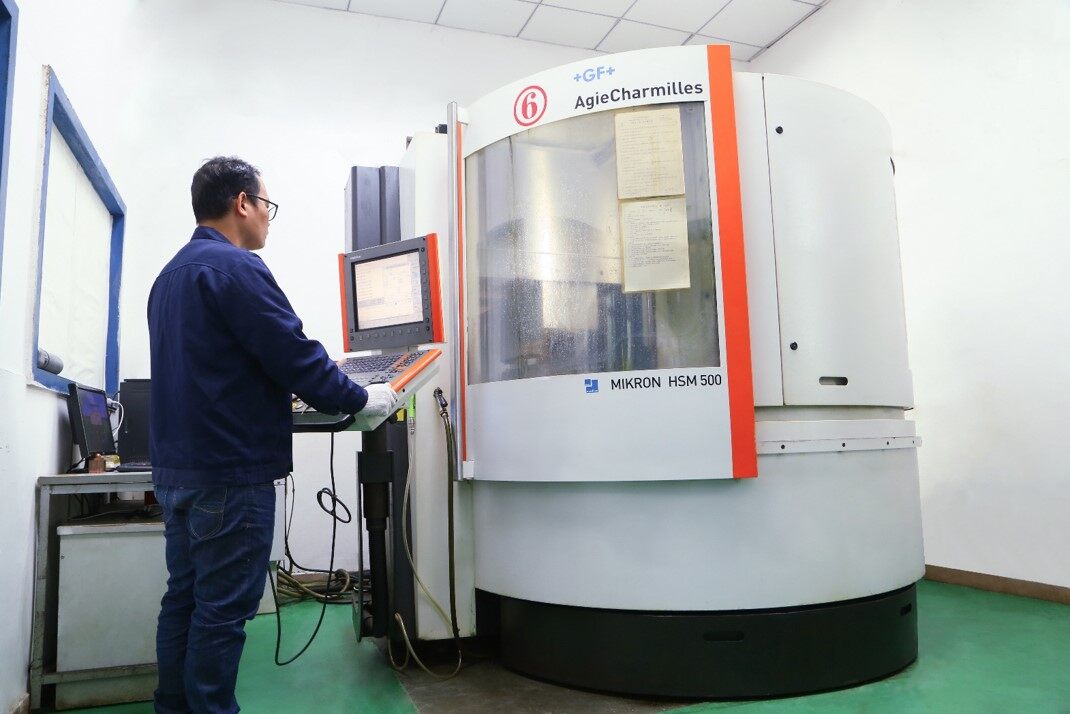 Shenzhen HongShengFa Plastic And Mold Co.,Ltd company overview - view 3