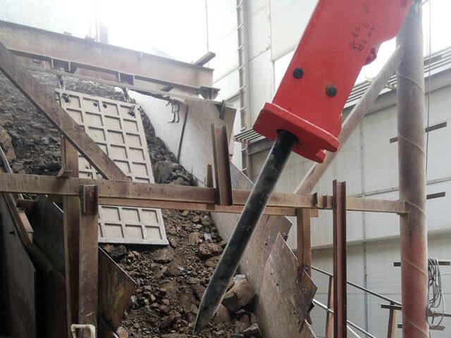 rock breaker.jpg