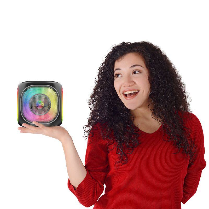 JQS301 OEM bass sound portable 3-inch speaker 8W power wireless bluetooth speaker with Colorful light