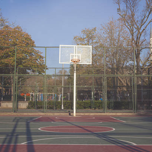 home basketball court fence (4)