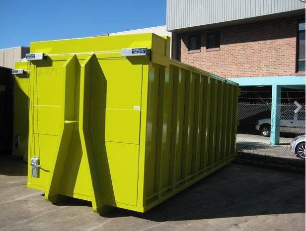 large-hook-lift-skip-bin