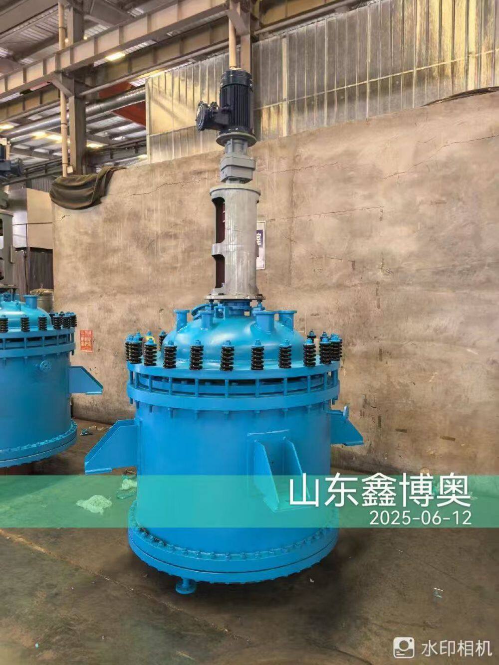Industrial graphite reactor vessel for chemical using chemical mixing reactor