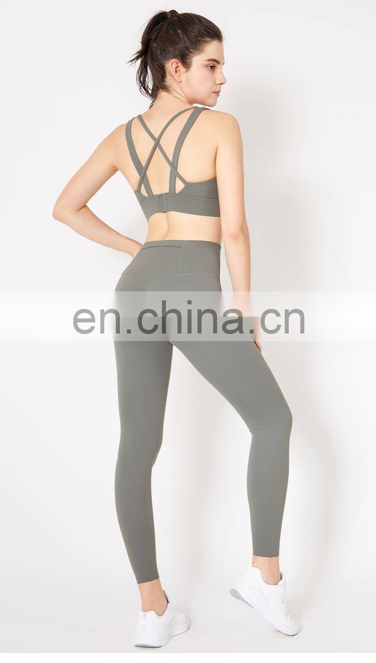 New Design Slim Fit Sports Gym Set Women With Custom Logo High Quality Sports Wear