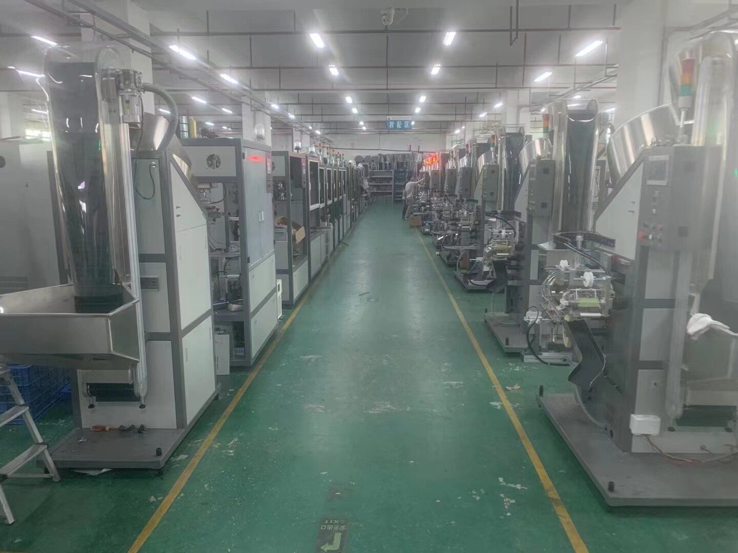 Shenzhen Xinzhong Plastic Package Machine Co.,ltd. company overview - view 3