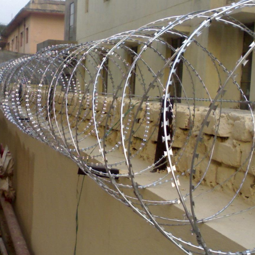 how dangerous is razor wire (4)