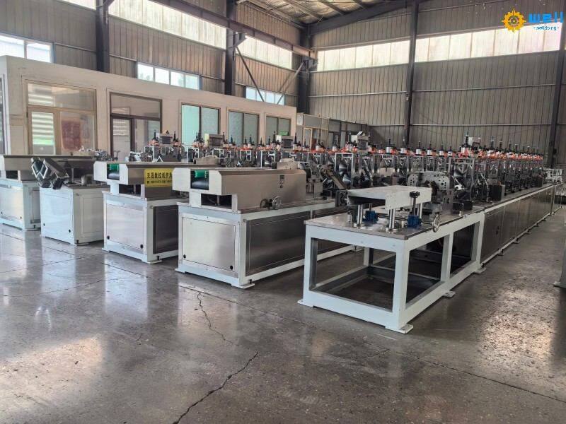 Cardboard Protector Making Machine (3).jpg