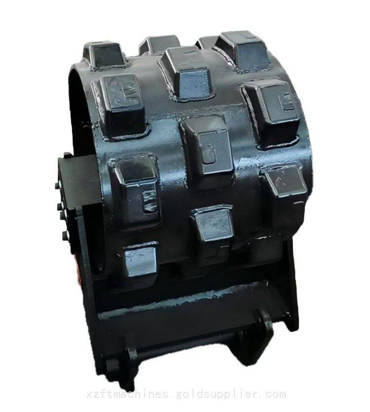 8T compactor wheel 2.jpg