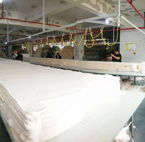 Yiwu Hongling Knitting Clothing Co.,Ltd company overview - view 4