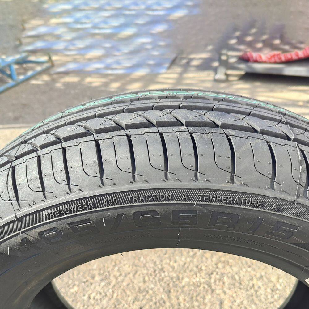 185`65R15 (CL01)(7)