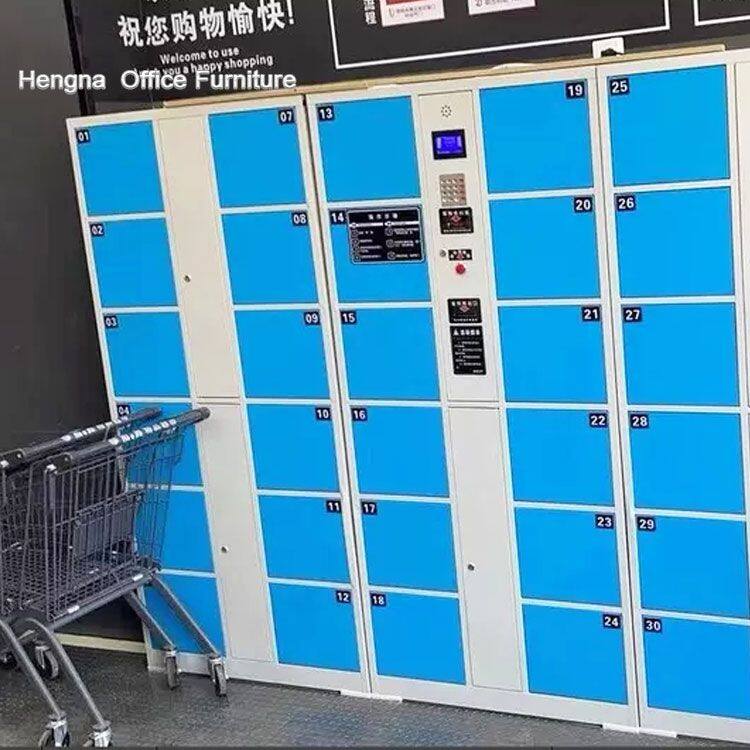 Level Up User Experience: Wie Sprachführung und LCD-Bildschirme die Interaktion mit Schließfächern verändern