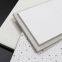 Plafonds Faux plafonds acoustiques Carrés en fibre minérale de haute qualité Blanc lisse Matériaux de décoration intérieure Panneau moderne