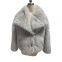 Chic manteau en faux fourrure court à col et couleur uni pour un look élégant en hiver pour les travailleurs en déplacement
