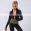 TWOTWINSTYLE Спортивная одежда Hit Color для женщин с застежкой на молнию, воротником-стойкой и длинными рукавами, стилизующая фигуру