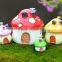 Cute design resin custom made little house wholesale lovely mushroom figurine for garden ornaments