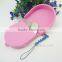 The horseshoe shaped silicone coin bag
