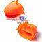 China Kitchen Cute Hot Sale Novelty Silicone Gloves Bbq