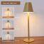 Lámpara de mesa de moda atmosférica de arte de hierro nórdico LED con control táctil de brillo, de metal y protección visual, para bares, salones, dormitorios y hoteles