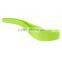 New design one-piece cut plastic pizza bread slicer knife cake cutter