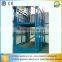 Hydraulic freight cage lift