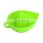Manual DIY silicone lemon squeezer  and orange juicer for kitchen gadgets with easy cleaning feature