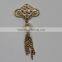 Chinese knot zinc alloy custom rhinestone cheap crystal metal flower brooch