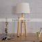 Lightingbird Hot Sale Desk Wood Table Lamp for Reading
