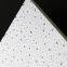 Vente directe de l'usine - Tuiles de plafond en fibre minérale blanche lisse 2x2, 2x4 pour batiments d'offices