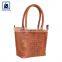 Manufacturer of Zip Closure Type and Cotton Lining Material Women Genuine Leather Handbag