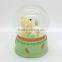 polyresin custom souvenir snow globe