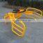 Round bale stacker