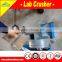Small crusher for laboratory