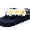 zm35643a low price ladies flat sandals wholesale summer beach slippers