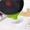 Creative Anti-spill Silicone Slip Pour Soup Spout Funnel Pans and Bowls and Jars Silicone Soup Funnel Deflector Kitchen Gadget