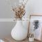 2021 House Ornaments Flower Decoration Black Ceramic Vases White Chinese Plant Modern Round Pottery Nordic Vase Home Decor