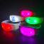 Soundaktivierte LED-Eventschlie?b?nder, Silikonschlie?b?nder mit individuellem Logo, die im Dunkeln leuchten