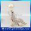 Top selliing fashion jewellery ebay thailand pearl brooch custom letter rhinestone brooch pins B0025