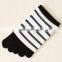 Japanese OEM Custom Design Mature High Quality White Black Stripes Organic Cotton Knitting Lovely Girls Five Fingers Sock