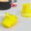 Lovely Design Milk Cow Shape Silicone Glove Pot Holder Oven Mini Mitt Cooking Pinch Grips Heat Resistant Waterproof Nonslip Grip