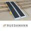 Ruedamann 6-футовая сверхширокая нескользящая алюминиевая рампа для инвалидных колясок, легкая, складывающаяся, состоящая из двух частей, переносная погрузочная рампа, подходит для большинства инвалидных колясок и скутеров, грузоподъемность 600 фунтов (MR