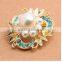 Best selling brooch for garment beautiful pearl and crystal brooches