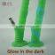 New arrival glow in the dark silicone glass water pipe glass pipes smoking bubbler pipe with slides and bowl