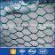 Chicken coop hexagonal wire mesh fence