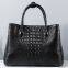 Crocodile Leather Large Bag Women's Bag Leather 2022 New Large-Capacity Bucket Bag Luxury Shoulder Messenger Handbag