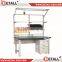 Lab industrial workbenches with power channel (Detall)