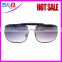 Classic style metal frame pilot sunglasses