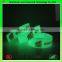 Custom Logo Printed Monochrome Color Glow Silicone Wristband in Dark