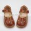 Manufacture 2016 New Arrival OEM Custom Leather Cute Newborn Squeaky Shoes Baby Girl Sandals