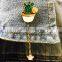 Souvenir gift custom enamel metal brooch in shiny gold plated
